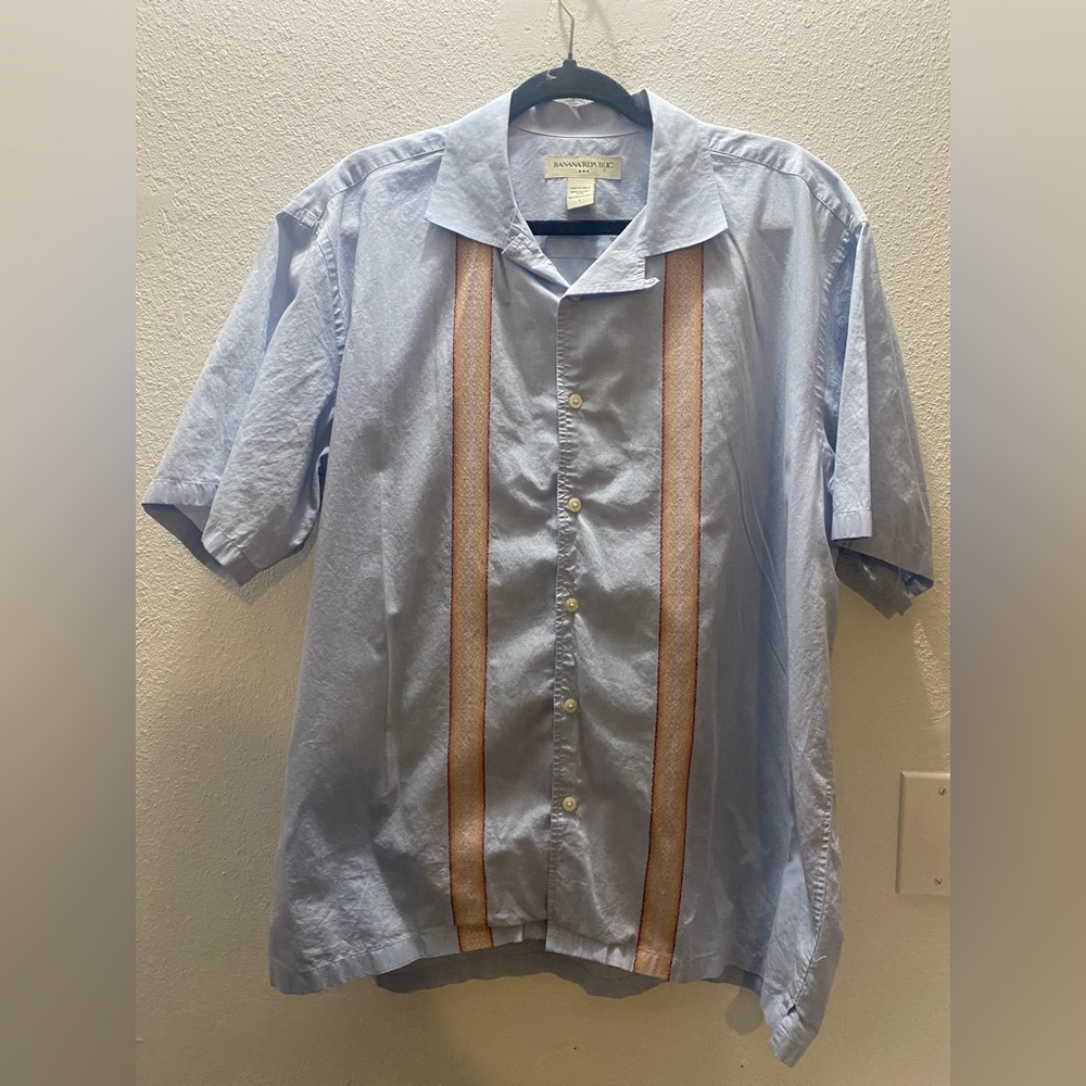 Banana Republic Shirt Mens L Light‎ Blue Cotton Camp Bowling Embroidered